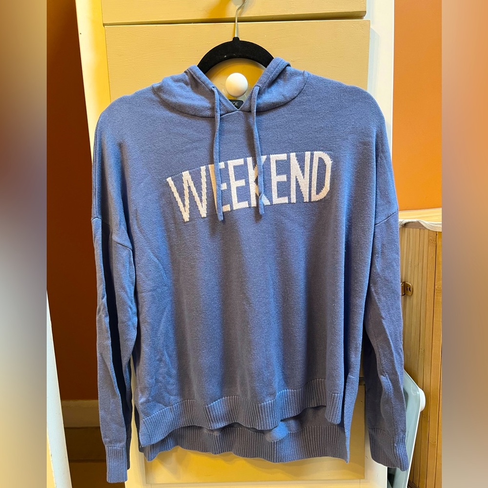 Pull over sweater with hood